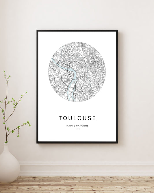 Affiche plan de ville minimaliste de Toulouse encadrée en noir.