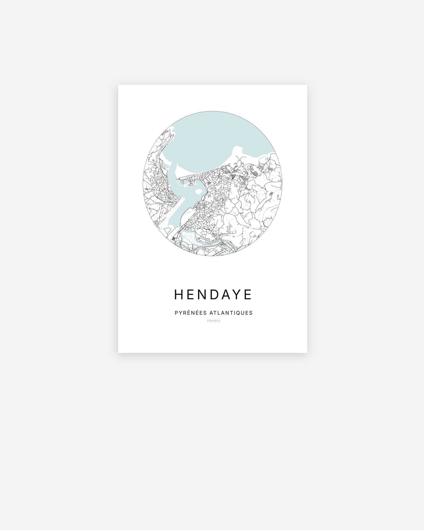 Affiche minimaliste de Hendaye représentant le plan de la ville en design épuré.