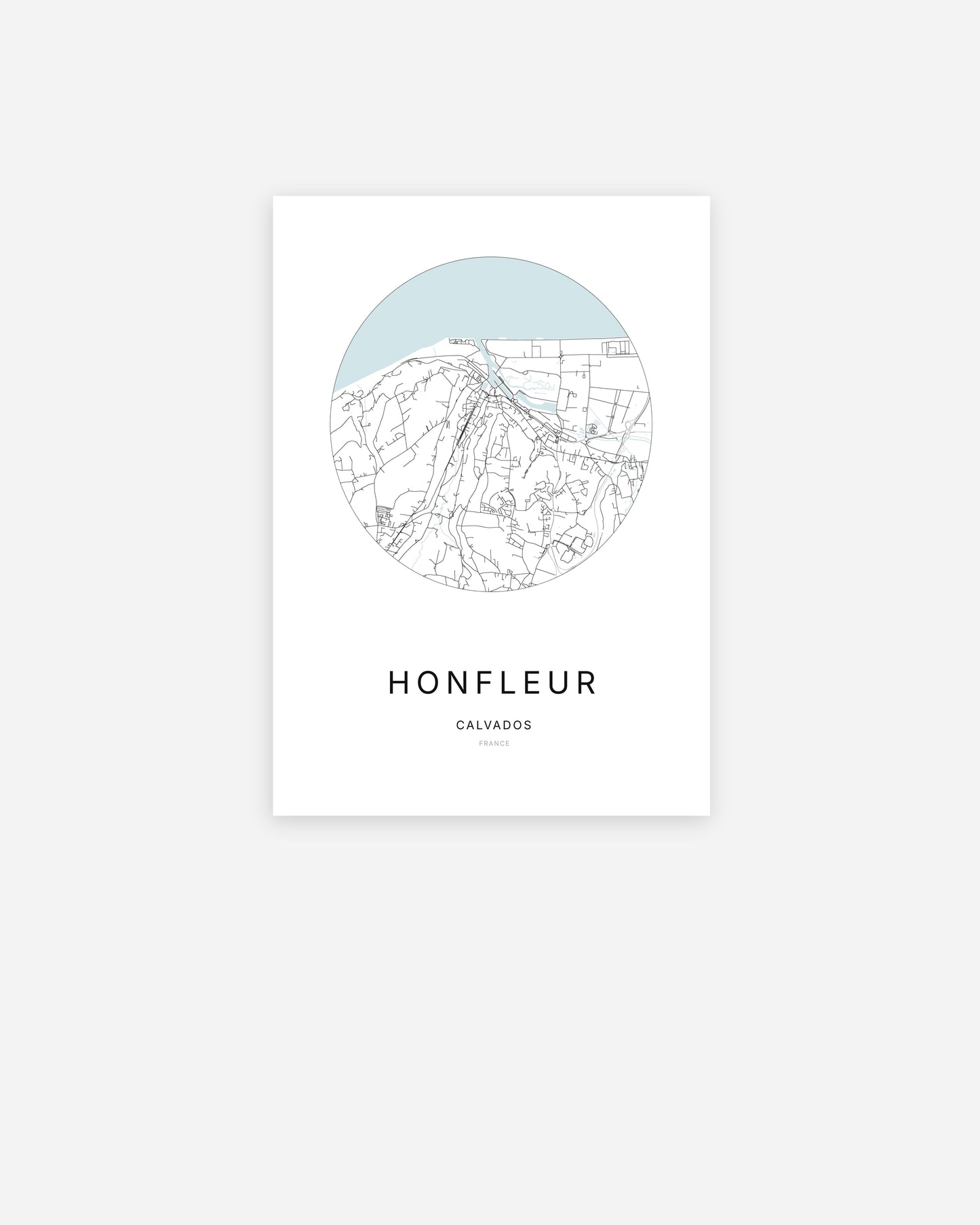 Affiche minimaliste de Honfleur représentant le plan de la ville en design épuré.