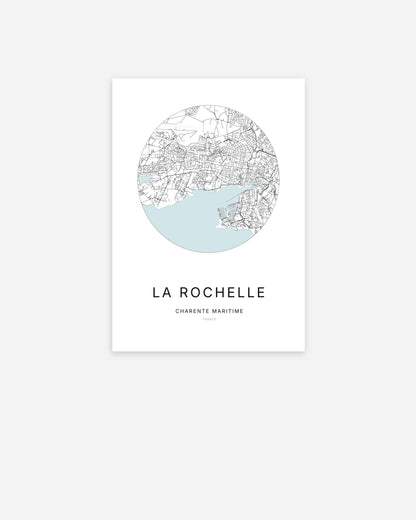 Affiche minimaliste de La Rochelle représentant le plan de la ville en design épuré.
