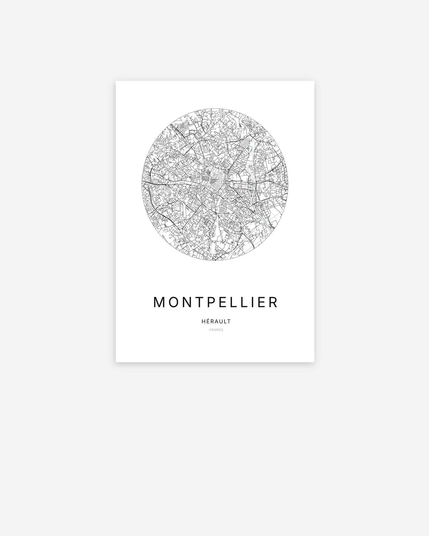 Affiche minimaliste de Montpellier représentant le plan de la ville en design épuré.