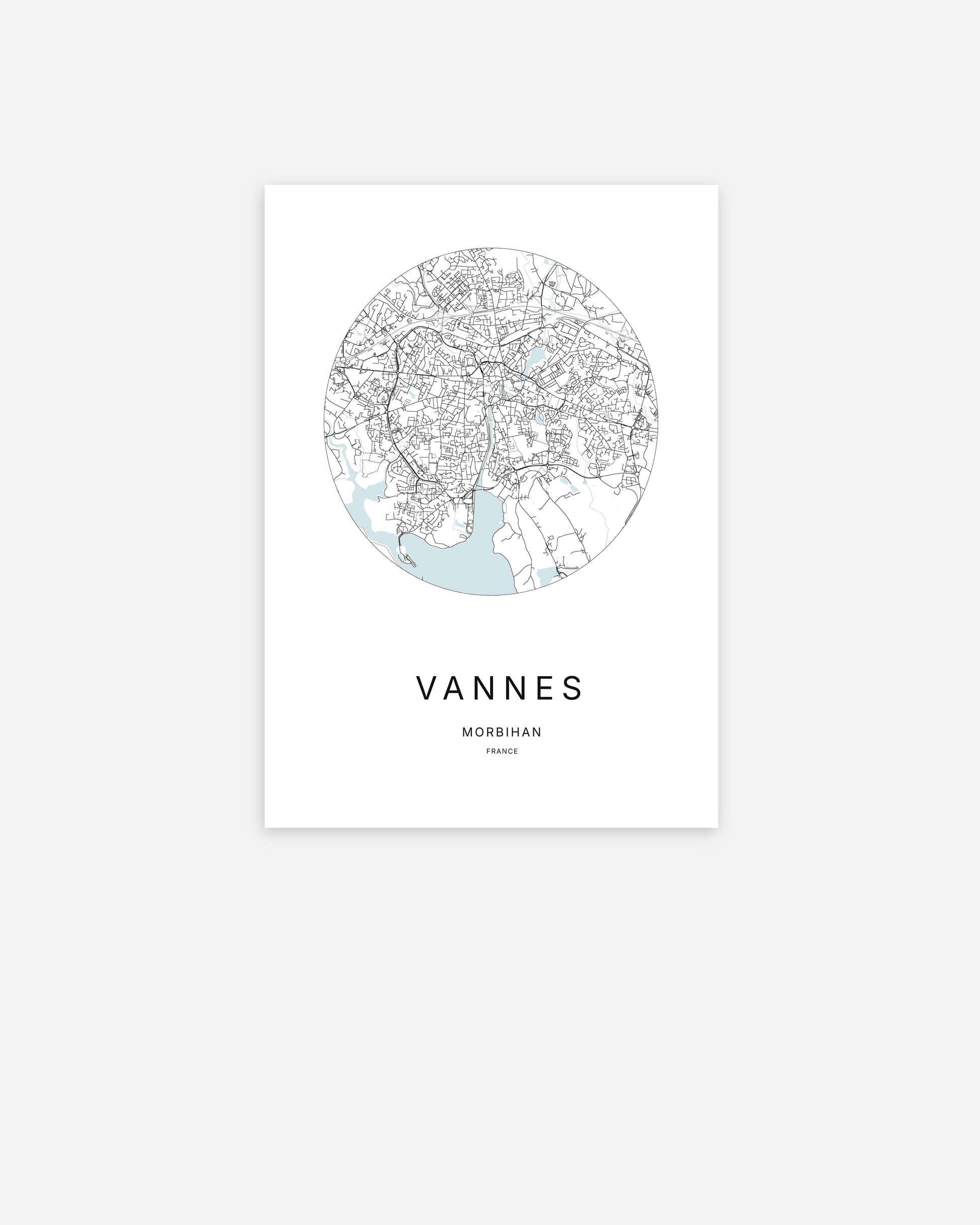 Affiche minimaliste de Vannes représentant le plan de la ville en design épuré.
