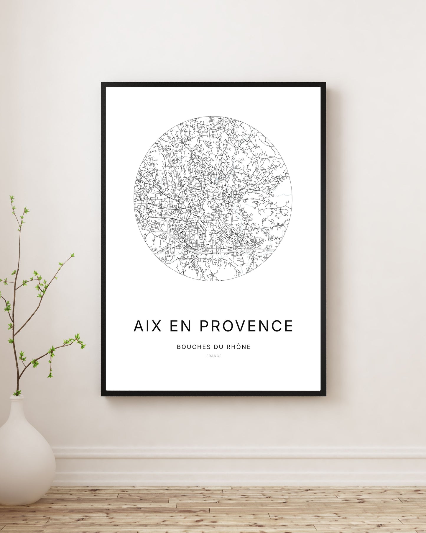 Affiche plan de ville minimaliste d’Aix-en-Provence encadrée en noir.