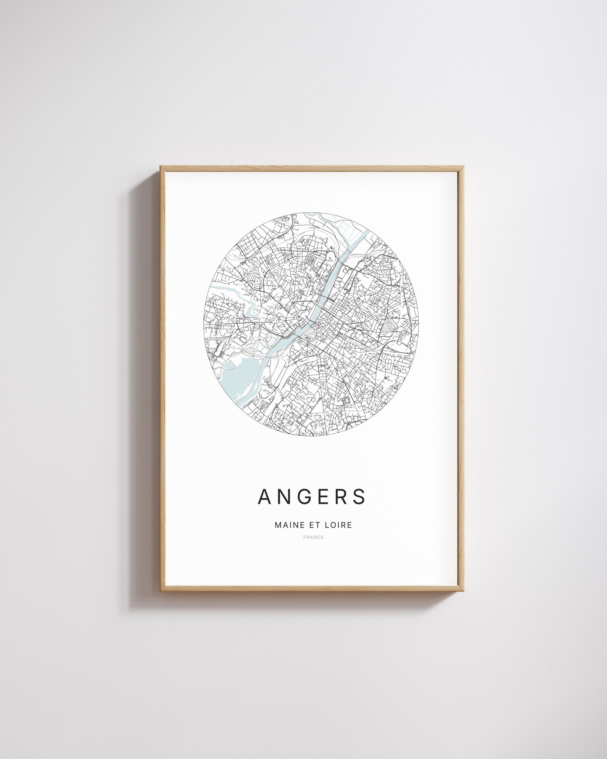 Affiche minimaliste de Angers – carte et plan de la ville, poster décoratif City Origin.