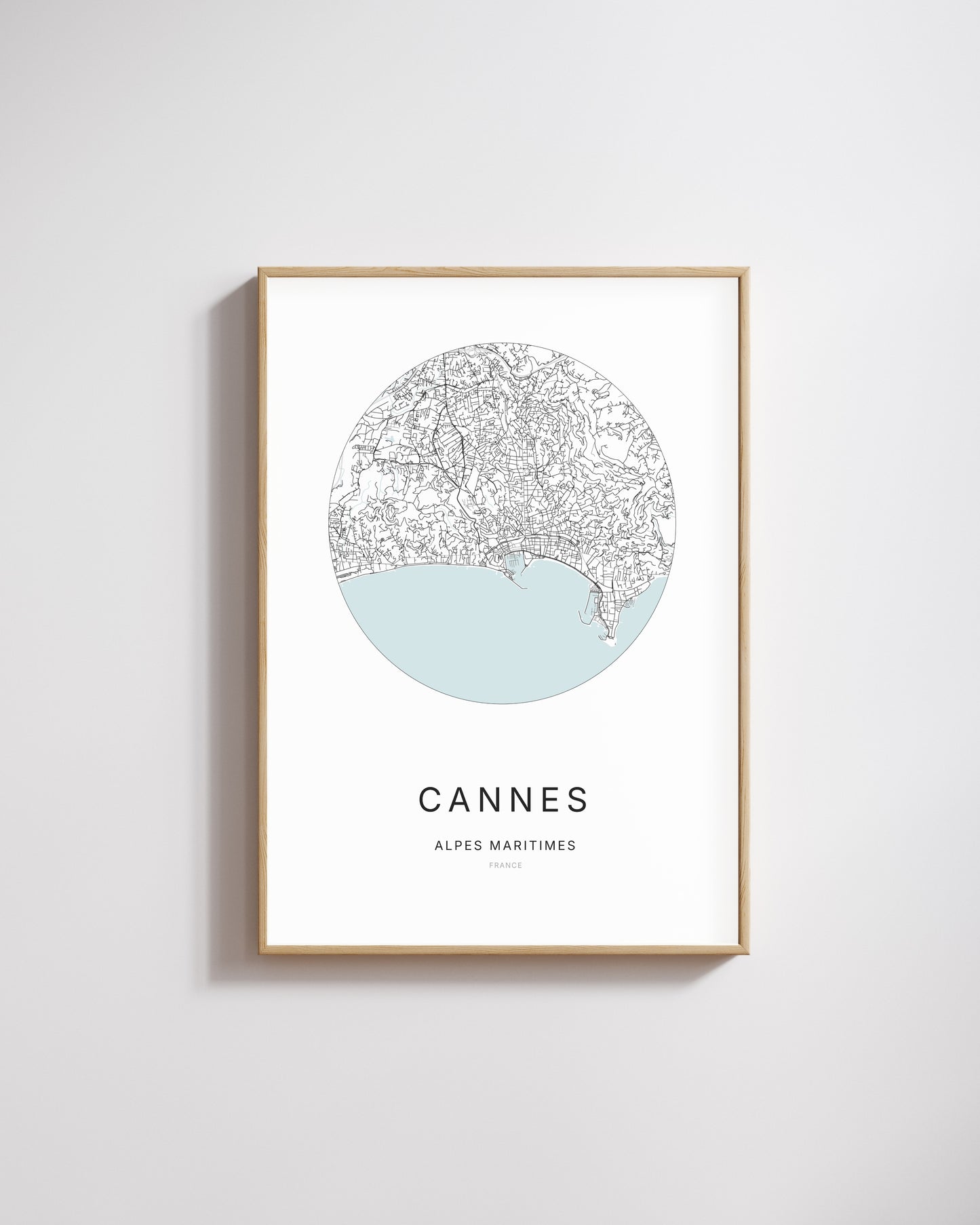 Affiche minimaliste de Cannes – carte et plan de la ville, poster décoratif City Origin.