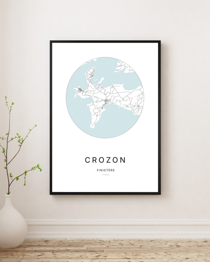 Affiche plan de ville minimaliste de Crozon encadrée en noir.
