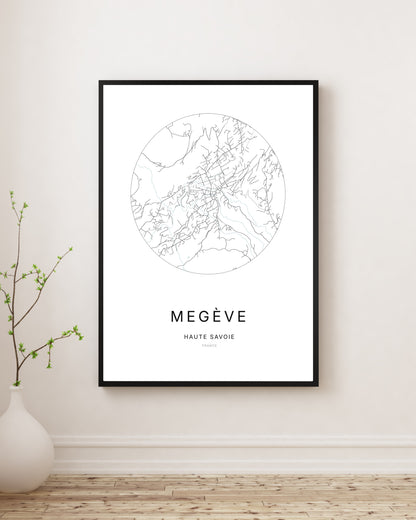 Affiche plan de ville minimaliste de Megève encadrée en noir.