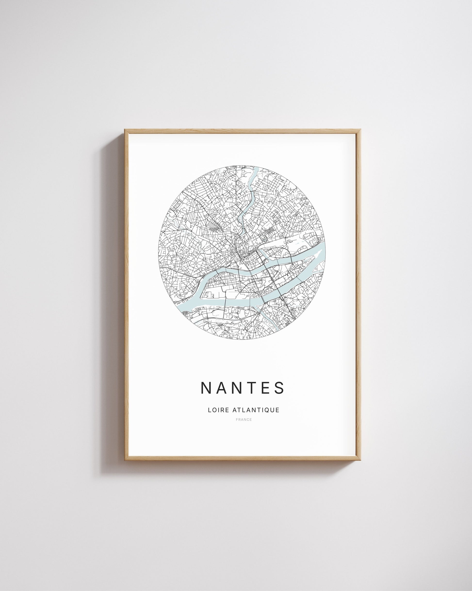 Affiche minimaliste de Nantes – carte et plan de la ville, poster décoratif City Origin.