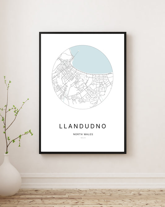 Affiche minimaliste du plan de la ville de Llandudno.