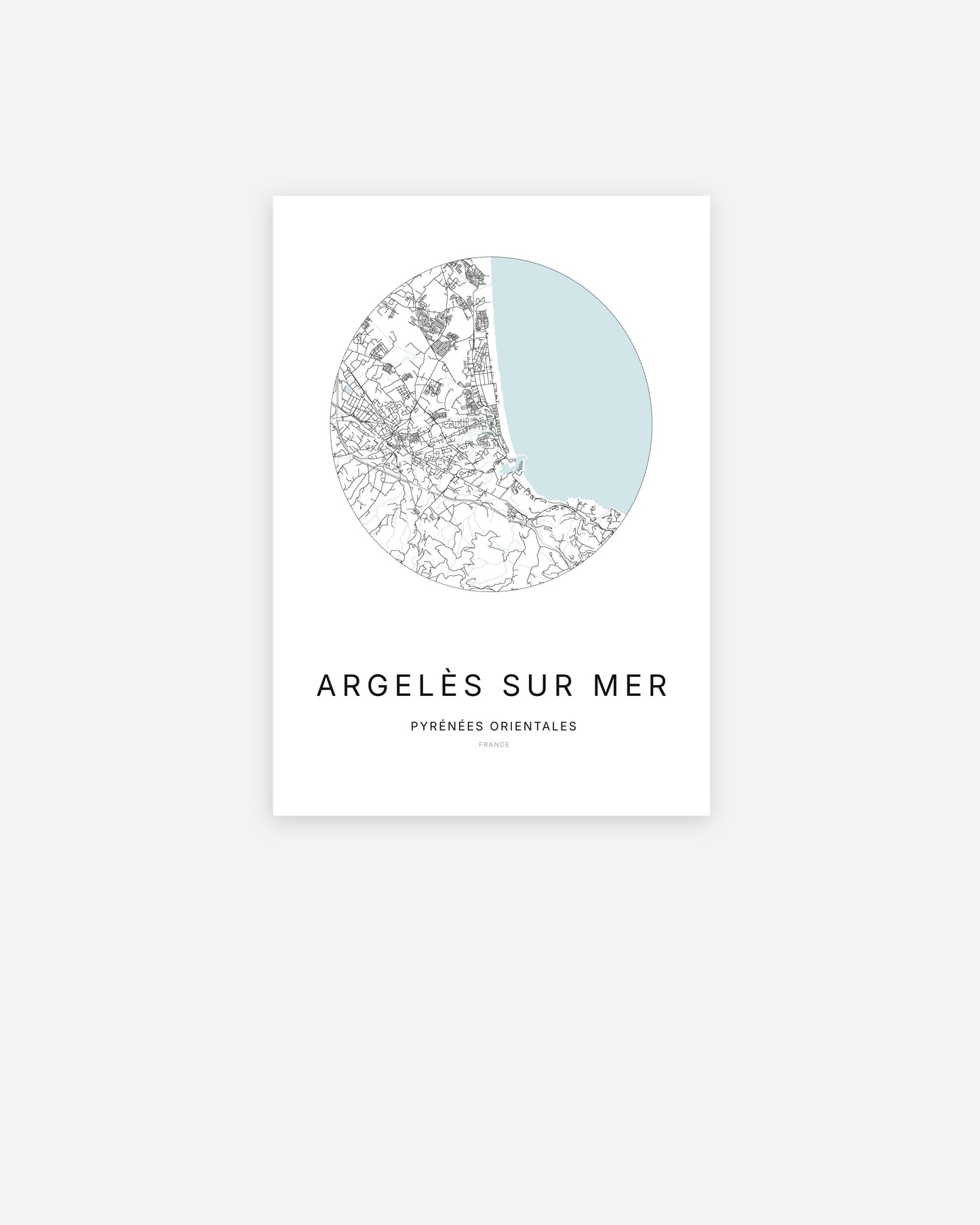 Affiche minimaliste d’Argelès-sur-Mer représentant le plan de la ville en design épuré.