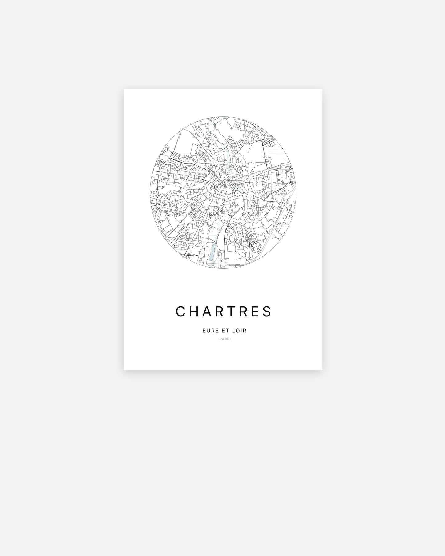 Affiche minimaliste de Chartres représentant le plan de la ville en design épuré. 