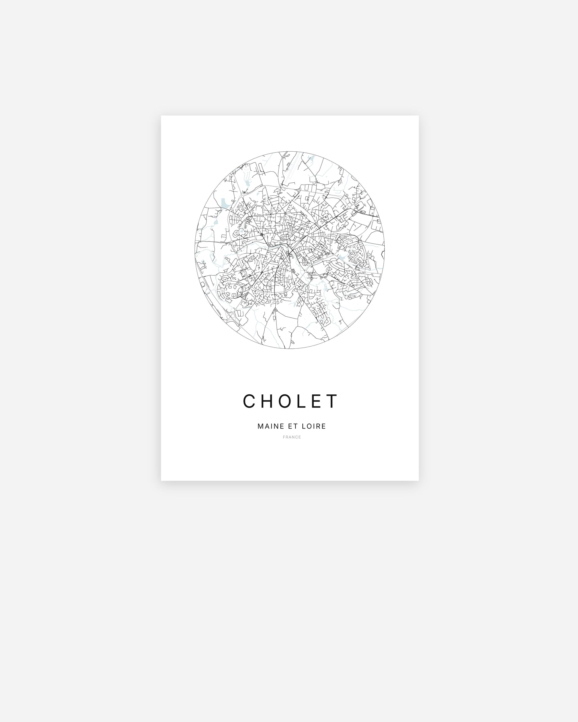 Affiche minimaliste de Cholet représentant le plan de la ville en design épuré.