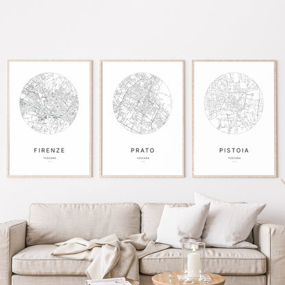 Trio d'affiches de Prato, Firenze et Pistoia dans un salon.