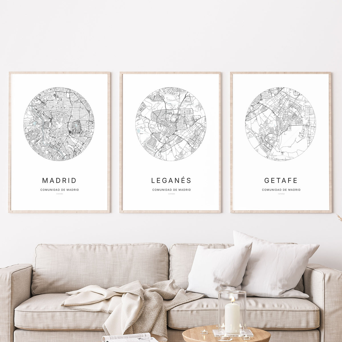 Trio d’affiches de Madrid, Leganés et Getafe dans un salon.